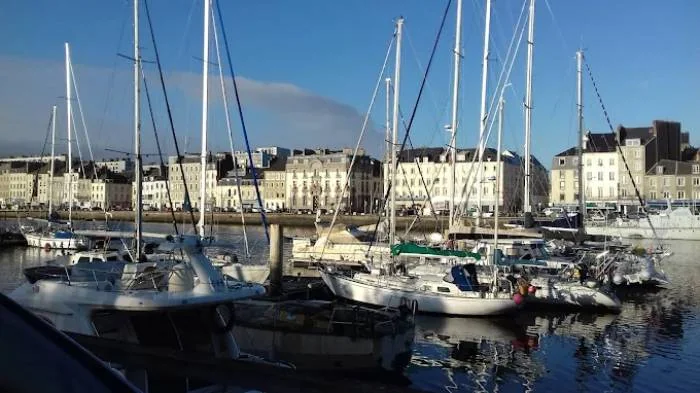 Façade du Casino de Cherbourg, quai Alexandre III — Manche
