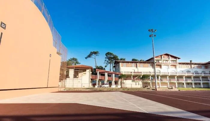 Façade du Sporting Casino de Soorts-Hossegor, avenue Maurice Martin — Landes